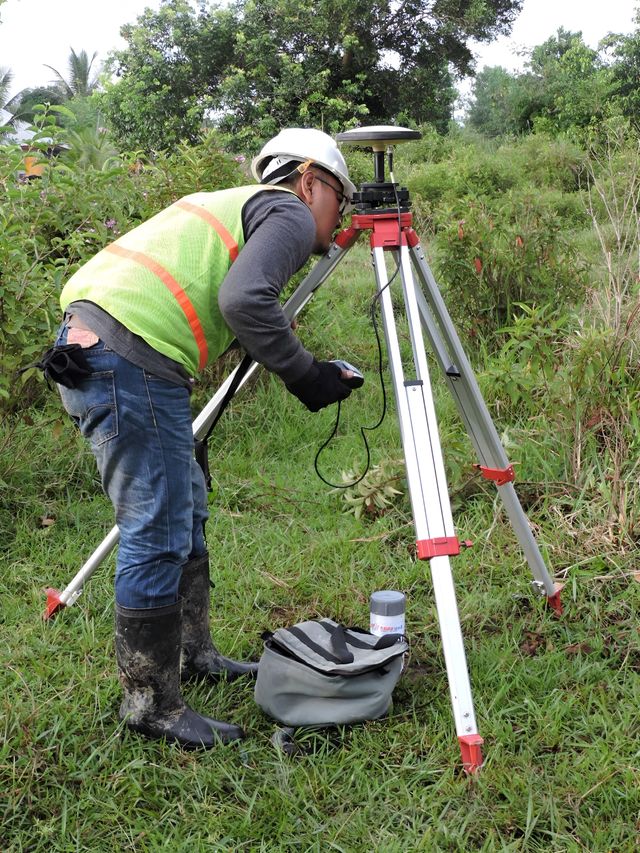 Environmental and geospatial field analysis