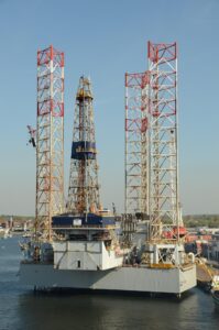 oil rig 2310339 1920